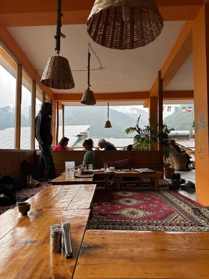 Rasta Cafe And Lodge Манали Экстерьер фото